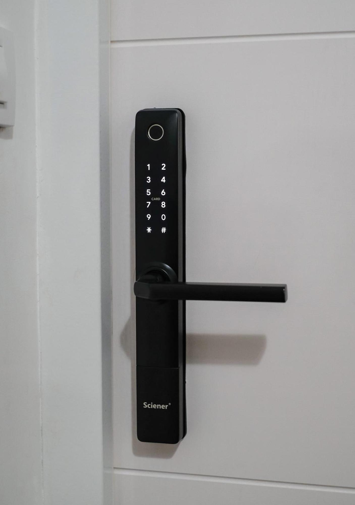 Apartment In Nis, Center! Brand-New ภายนอก รูปภาพ